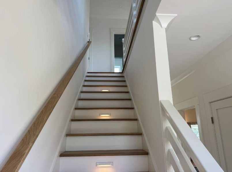 Spacious, unfurnished interior of a new home in , Edisto Beach (Image 58).