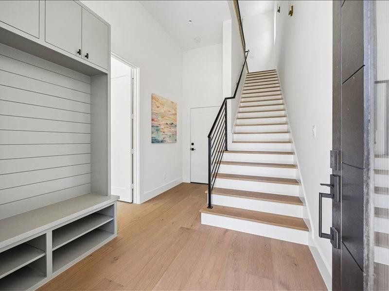 Spacious, unfurnished interior of a new home in , Houston (Image 21).