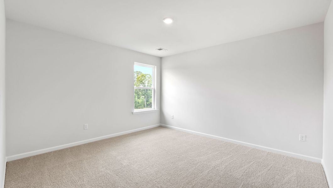 Spacious, unfurnished interior of a new home in Hunters Ridge, Woodruff (Image 28).