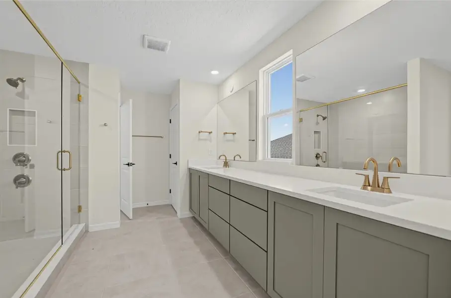 Furnished interior view inside a new home in Trailside, Mount Dora (Image 11).