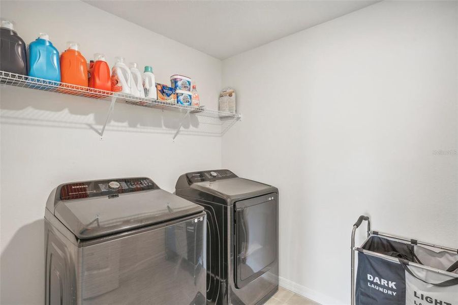 Close-up of interior finishes inside a home in Ridgewood, Riverview (Image 19).