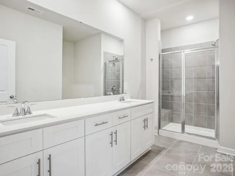 Photo is not of the actual home, but is an inspirational photo of builder’s model home and may depict options, furnishings, and/or decorator features that are not included Photo is not of the actual home, but is an inspirational photo of builder’s model home and may depict options, furnishings, and/or decorator features that are not included