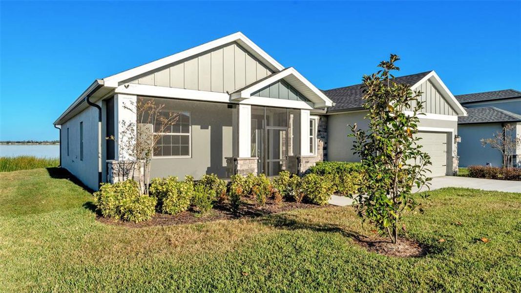 Exterior details and patio area of a home in , Lake Alfred (Image 4). Exterior details and patio area of a home in , Lake Alfred (Image 4).