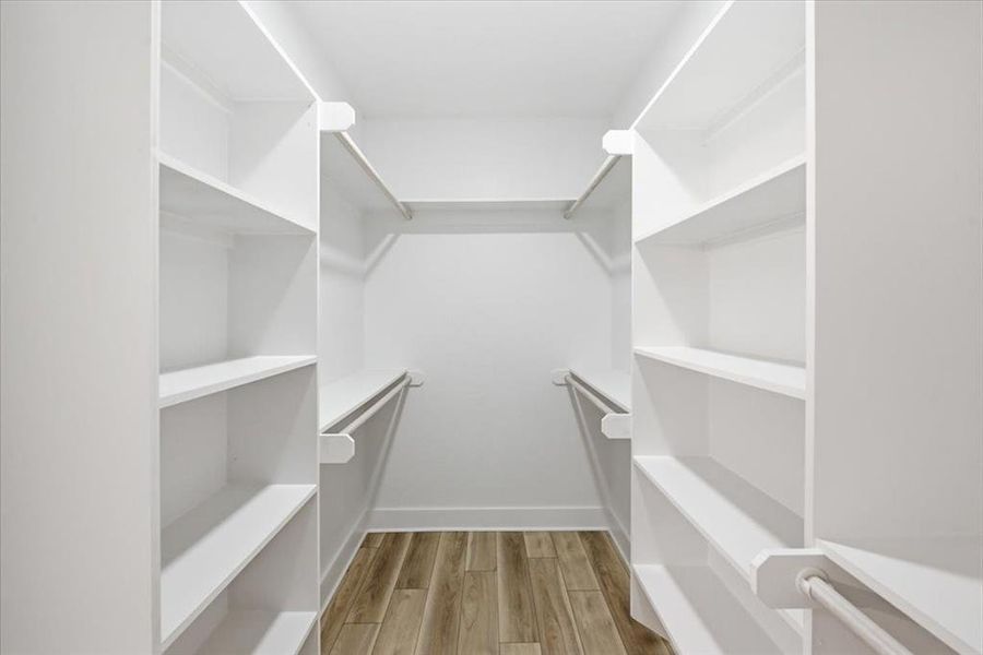 Spacious, unfurnished interior of a new home in , Woodway (Image 28). Spacious, unfurnished interior of a new home in , Woodway (Image 28).