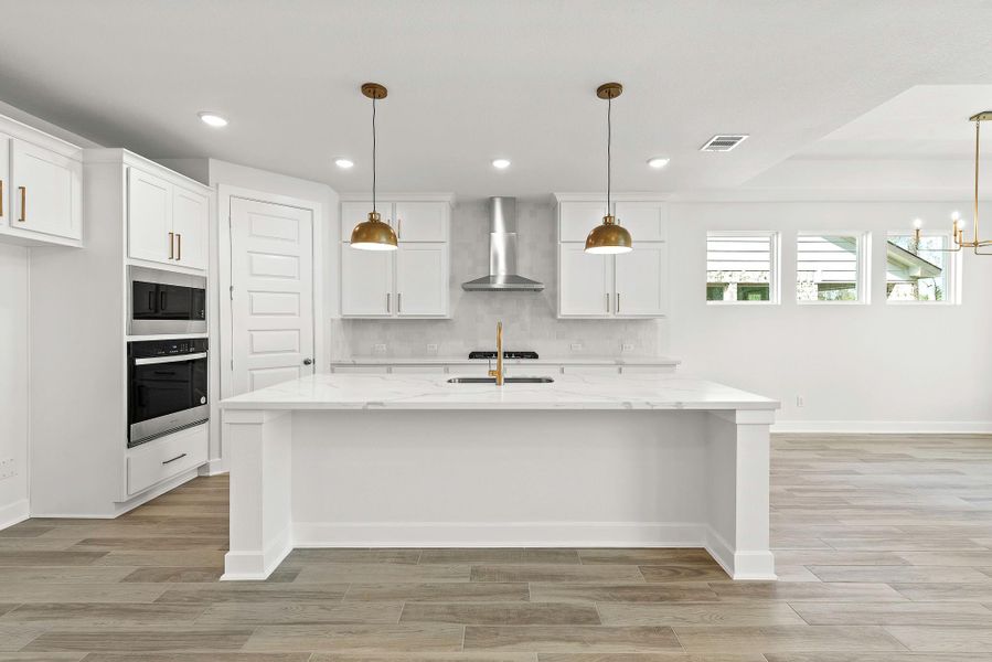 Representative image. Features, selections and colors may vary.