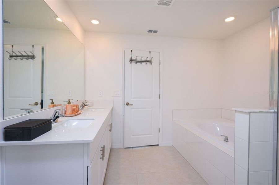 Furnished interior view inside a new home in , San Antonio (Image 33).