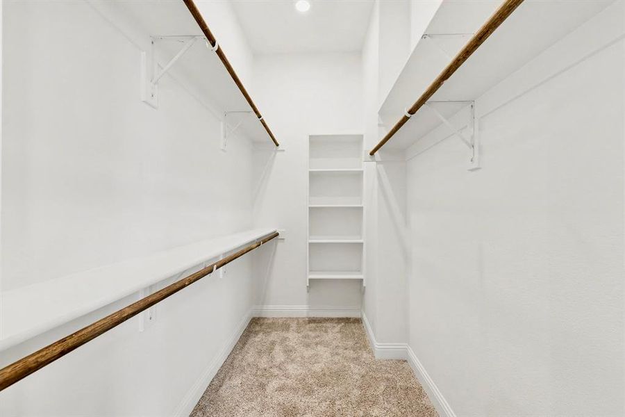 Spacious, unfurnished interior of a new home in , Prosper (Image 25).