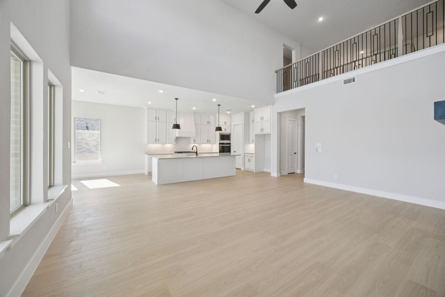 Spacious, unfurnished interior of a new home in Painted Tree Lakeside, McKinney (Image 16). Spacious, unfurnished interior of a new home in Painted Tree Lakeside, McKinney (Image 16).