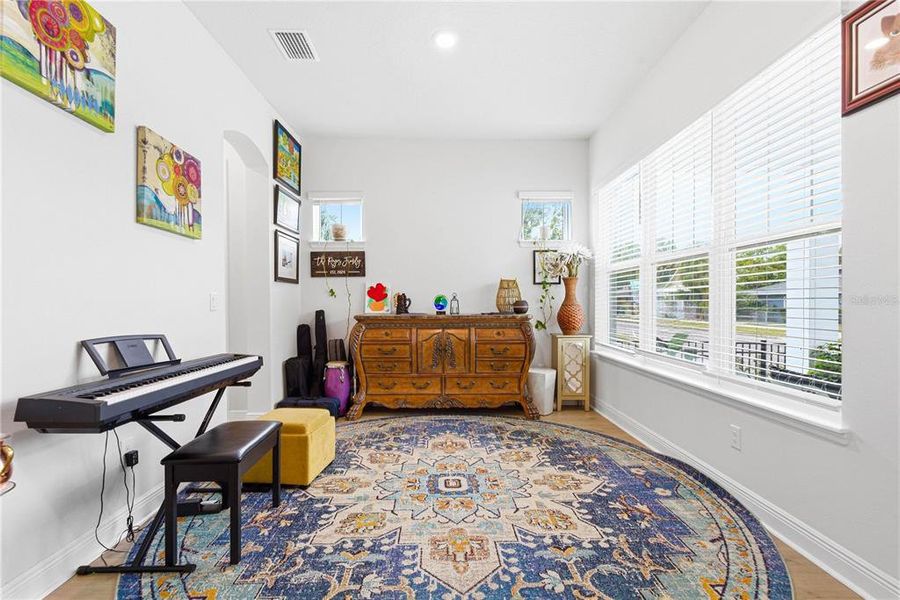 Furnished interior view inside a new home in , Tampa (Image 41). Furnished interior view inside a new home in , Tampa (Image 41).