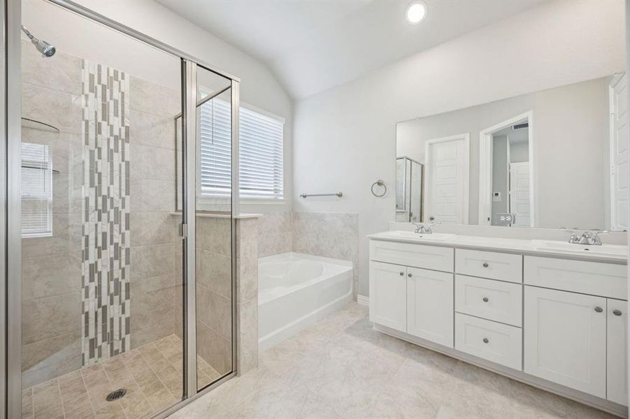 17-2531Auburn_015 17-2531Auburn_015