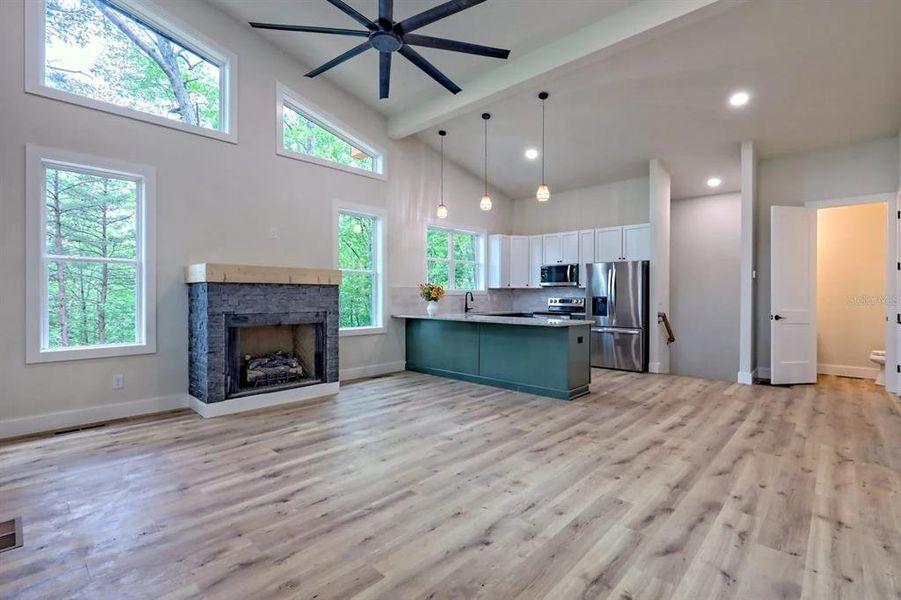 Spacious, unfurnished interior of a new home in , Temple Terrace (Image 3).