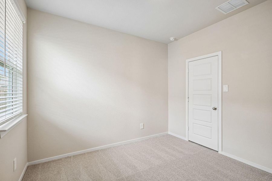Spacious, unfurnished interior of a new home in Riviera Pines - Premier Series, Huffman (Image 21).