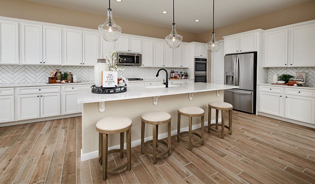 Cassandra-P642-HudsonCommons Kitchen