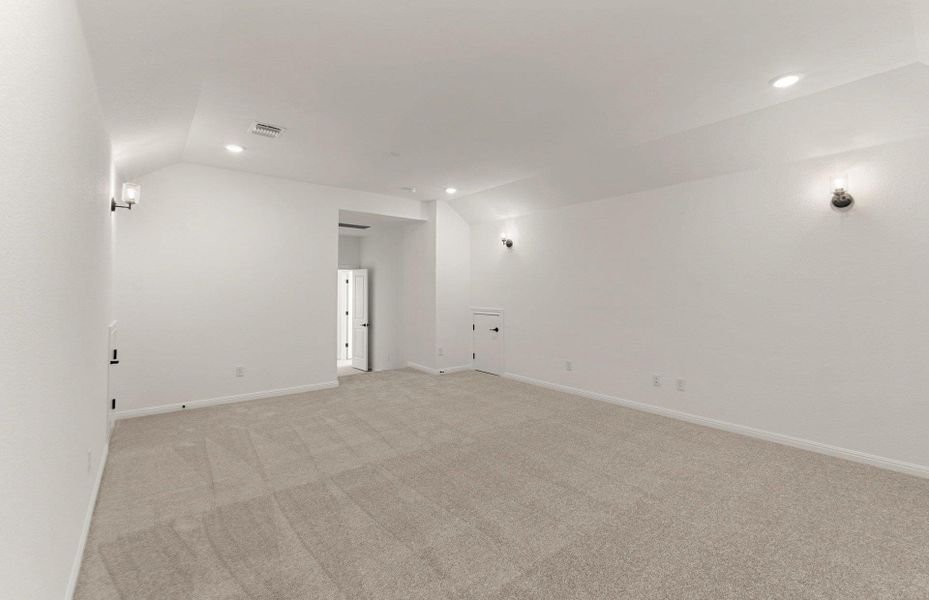 Spacious, unfurnished interior of a new home in Crescent Bluff, Georgetown (Image 25). Spacious, unfurnished interior of a new home in Crescent Bluff, Georgetown (Image 25).