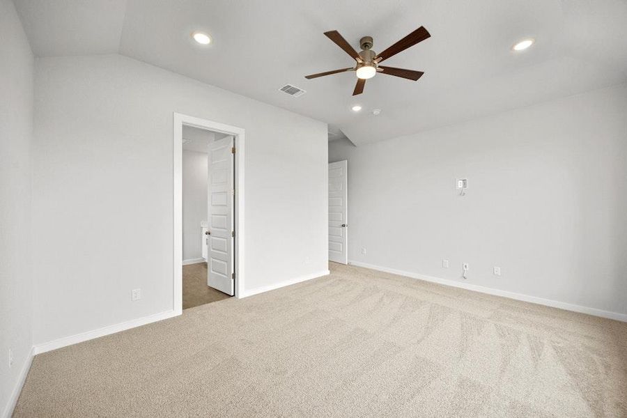 Spacious, unfurnished interior of a new home in Santa Rita Ranch, Liberty Hill (Image 24). Spacious, unfurnished interior of a new home in Santa Rita Ranch, Liberty Hill (Image 24).
