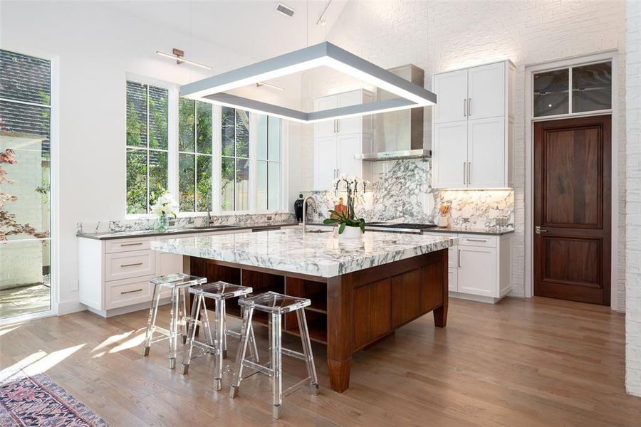 Furnished interior view inside a new home in , Dallas (Image 17).