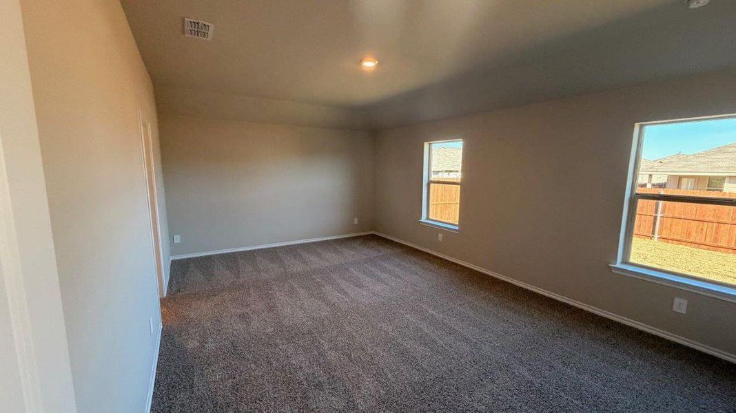Spacious, unfurnished interior of a new home in Rosewood at Beltmill, Fort Worth (Image 10).