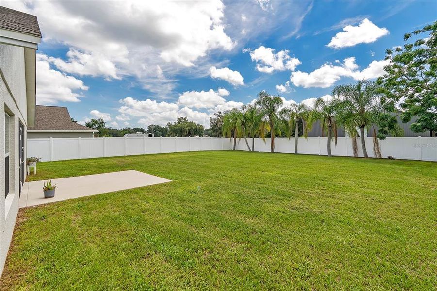 Exterior details and patio area of a home in Sand Lake Groves, Bartow (Image 19). Exterior details and patio area of a home in Sand Lake Groves, Bartow (Image 19).