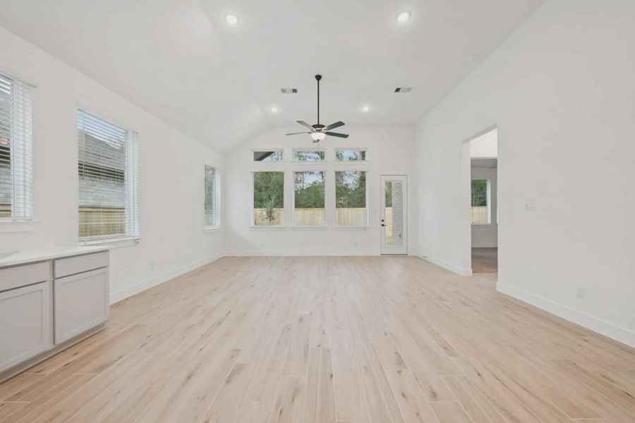 Spacious, unfurnished interior of a new home in Nolina, Georgetown (Image 14). Spacious, unfurnished interior of a new home in Nolina, Georgetown (Image 14).