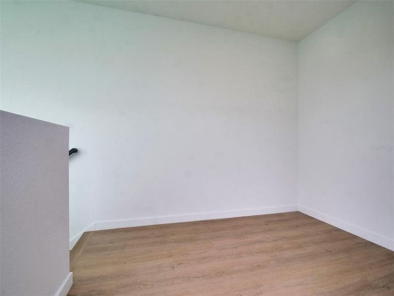 Spacious, unfurnished interior of a new home in , St. Petersburg (Image 43).