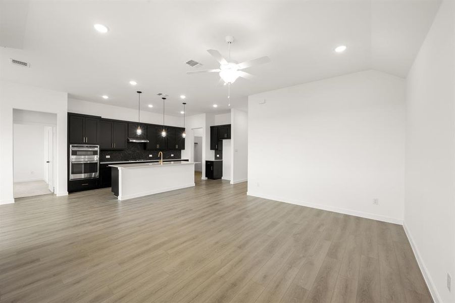 672 Tyronza- Living Room-7577 672 Tyronza- Living Room-7577