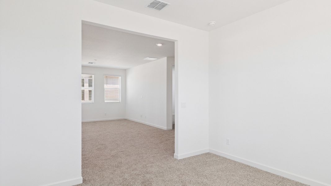 Representative unfurnished interior of a home built from the Apache by D.R. Horton in Zanjero Pass, Glendale (Image 35).