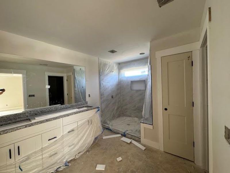 Furnished interior view inside a new home in , Hartwell (Image 6).
