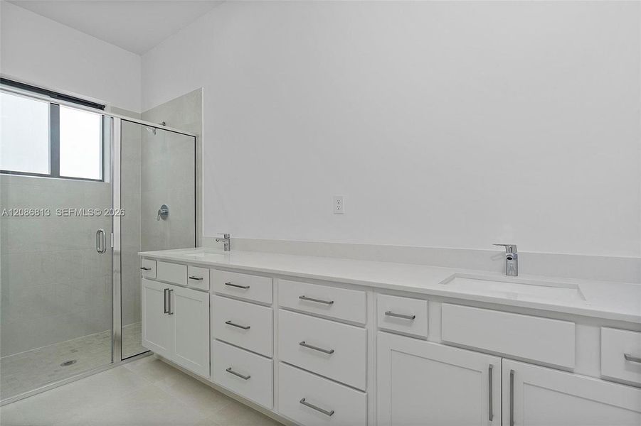 Furnished interior view inside a new home in , Cutler Bay (Image 13).