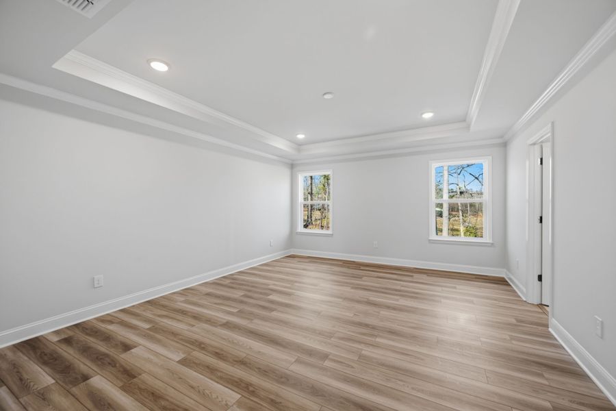 Spacious, unfurnished interior of a new home in Carriage Estates, Lexington (Image 38).