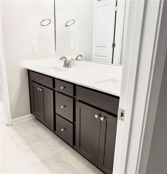 Close-up of interior finishes inside a home in Silver Leaf, Dawsonville (Image 9).