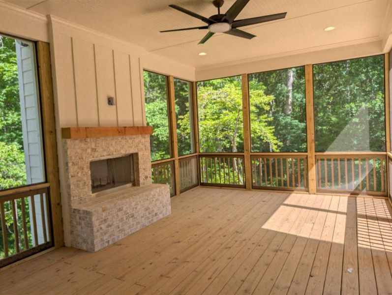Exterior details and patio area of a home in Arden on Lanier, Cumming (Image 3).