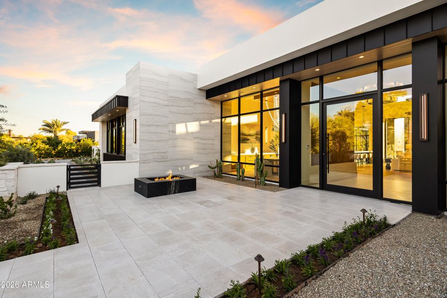 untitled (57 of 62) untitled (57 of 62)