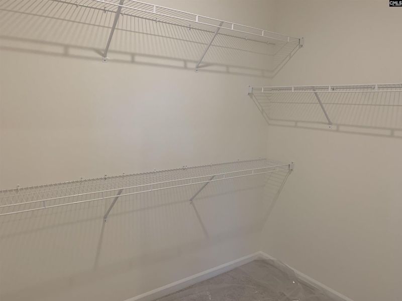 Spacious, unfurnished interior of a new home in Peachtree Hills, Lexington (Image 10).