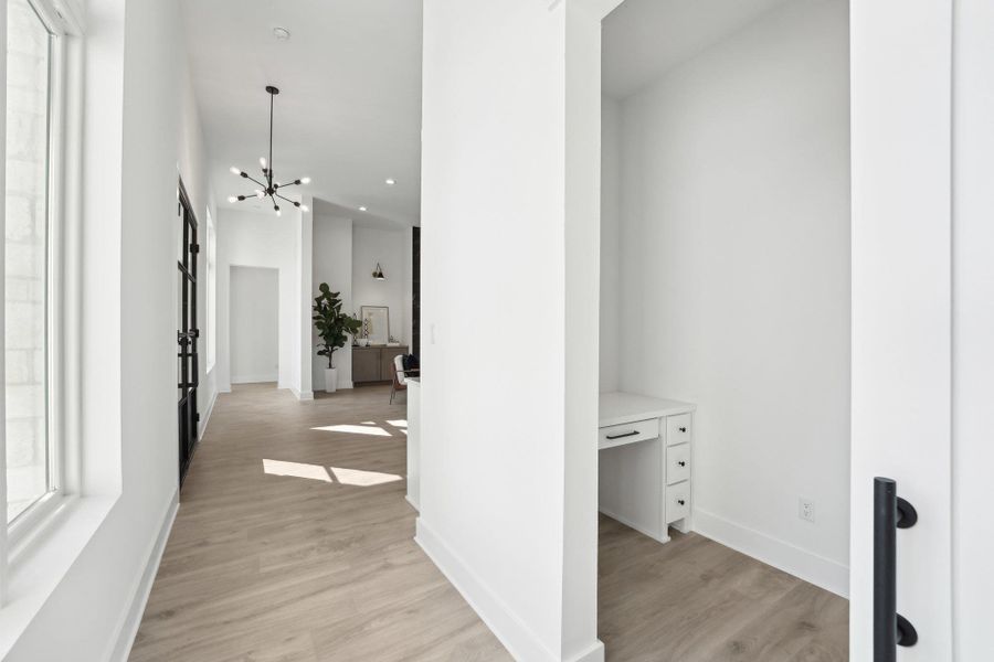 The perfect blend of warmth and sophistication welcomes you home. The perfect blend of warmth and sophistication welcomes you home.