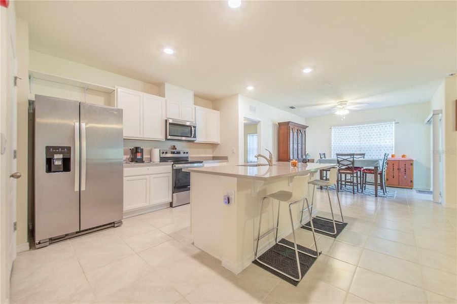 Furnished interior view inside a new home in Bradbury Creek, Haines City (Image 14).