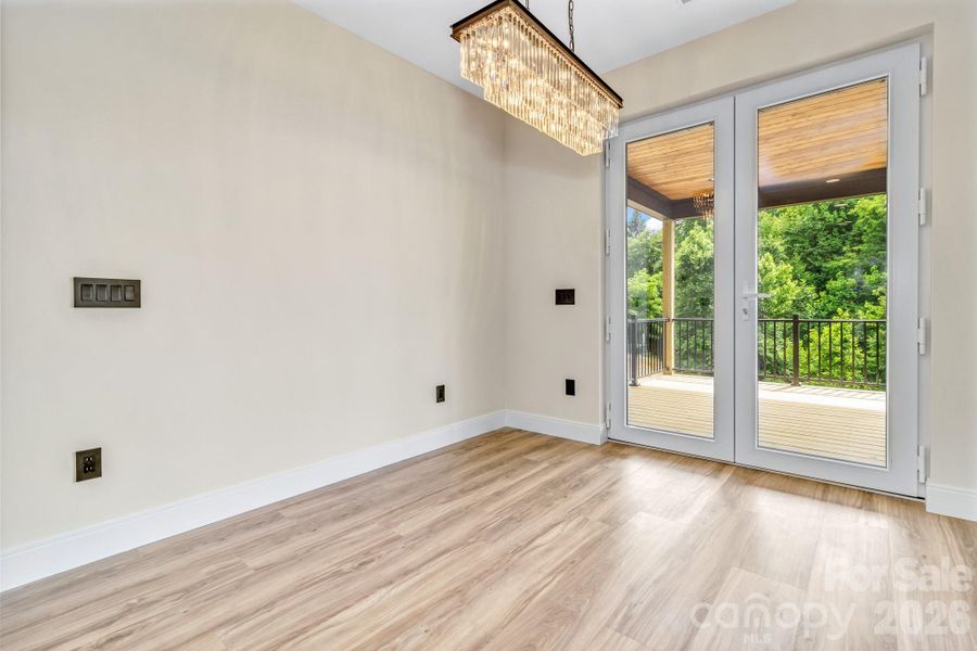 Spacious, unfurnished interior of a new home in , Hendersonville (Image 20).