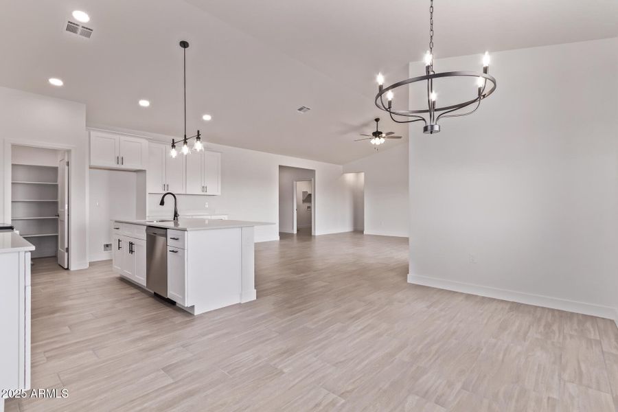 13 Sandstone Mountain