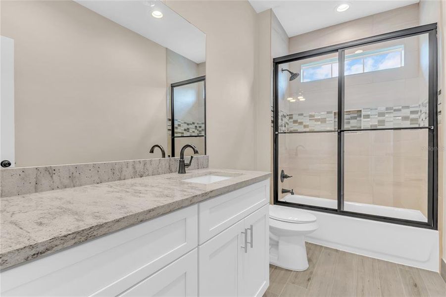 Furnished interior view inside a new home in , Kissimmee (Image 7).