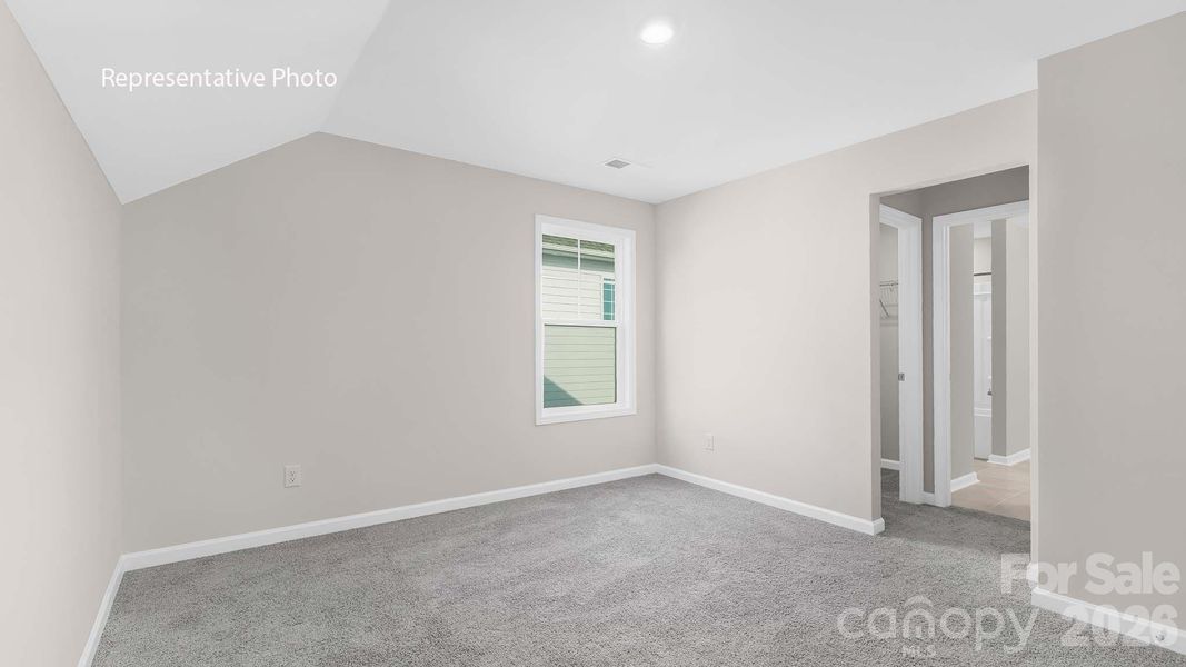 Spacious, unfurnished interior of a new home in Sylvan Creek, Denver (Image 32).