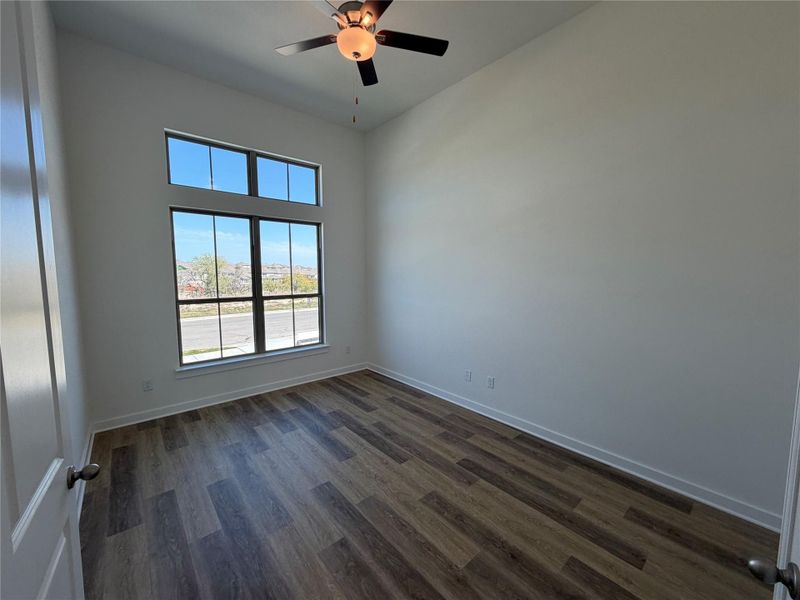 Spacious, unfurnished interior of a new home in Lariat, Liberty Hill (Image 28).