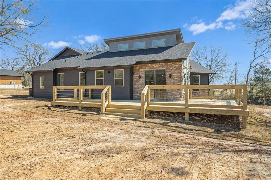 Stone back wall with lighting!
