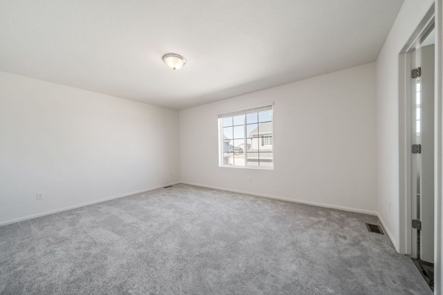 Spacious, unfurnished interior of a new home in Reunion, Commerce City (Image 16). Spacious, unfurnished interior of a new home in Reunion, Commerce City (Image 16).