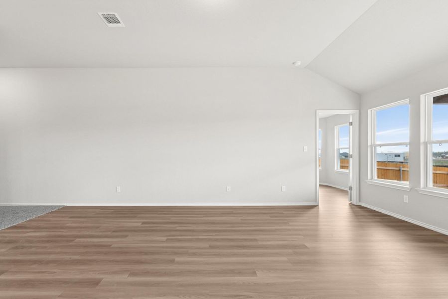 Spacious, unfurnished interior of a new home in Carillon, Manor (Image 17). Spacious, unfurnished interior of a new home in Carillon, Manor (Image 17).