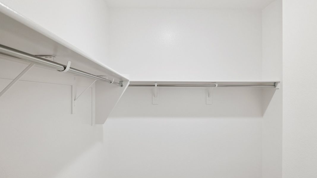 Representative unfurnished interior of a home built from the Apache by D.R. Horton in Zanjero Pass, Glendale (Image 27).