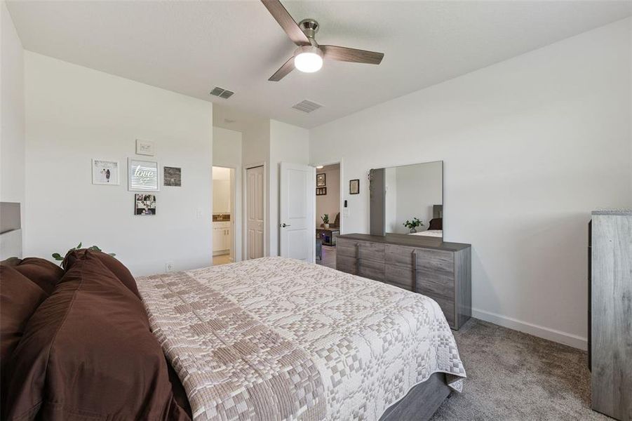 Furnished interior view inside a new home in Tohoqua, Kissimmee (Image 35). Furnished interior view inside a new home in Tohoqua, Kissimmee (Image 35).