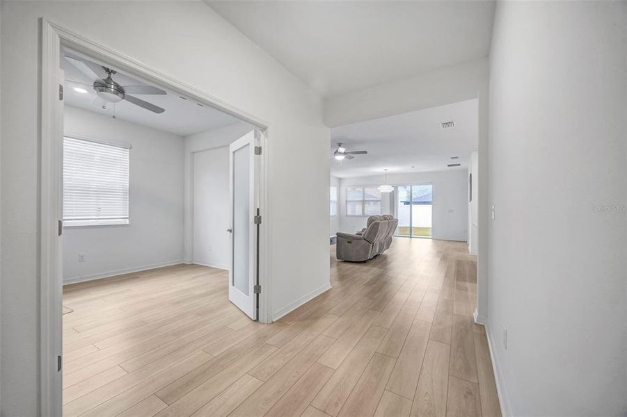 Spacious, unfurnished interior of a new home in , Wesley Chapel (Image 47). Spacious, unfurnished interior of a new home in , Wesley Chapel (Image 47).