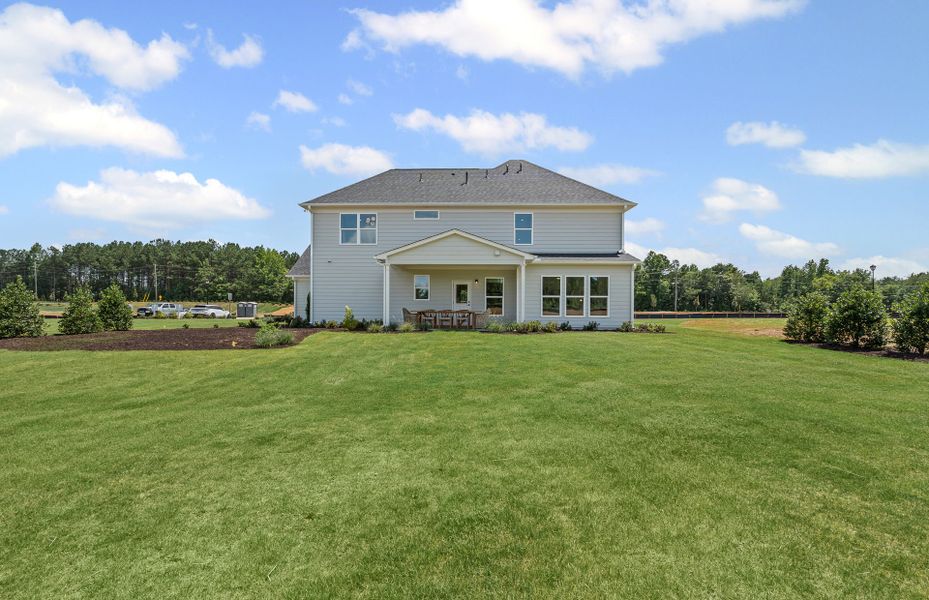 Representative exterior details of a home built from the Riverton by Pulte Homes in Creekside at Skelton, Hoschton (Image 4).