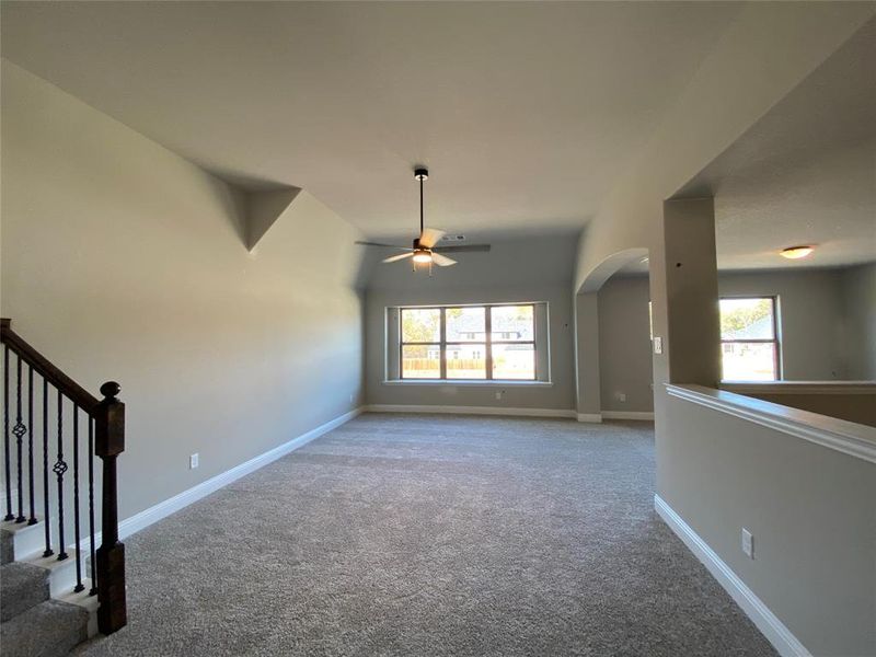 Huge gameroom with room for a pool table or additional living area