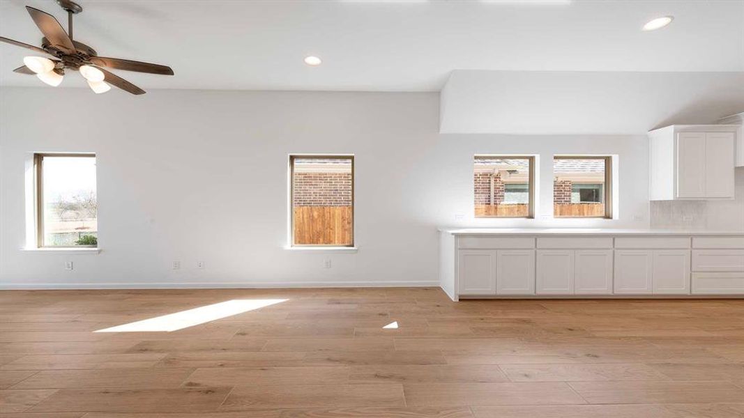 Spacious, unfurnished interior of a new home in Avondale, Fate (Image 12).