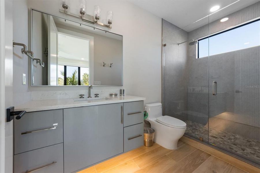 Furnished interior view inside a new home in , Sarasota (Image 61).